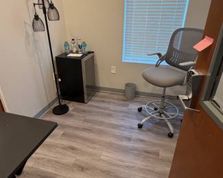 Picture of one office space