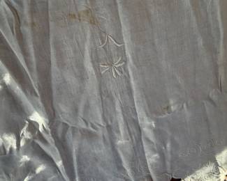 Lovely Vintage Tablecloth