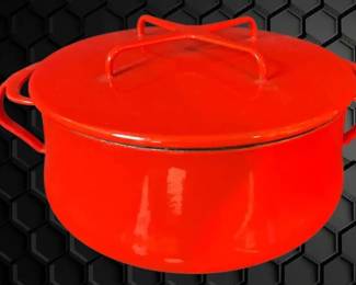 Dansk Kobenstyle 2quart Enameled Dutch Oven, Chili Red