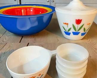 Collectible Corning Ware, FireKing Pyrex