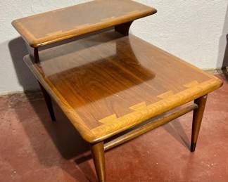 Mid Century Lane Acclaim Step Table