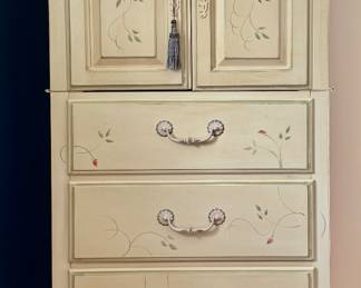 Ethan Allen Lingerie Chest with Storage