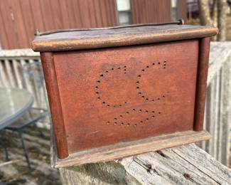 RARE 19thC Pennsylvania Dutch Folk Art Painted Carved Wood Foot Warmer Box