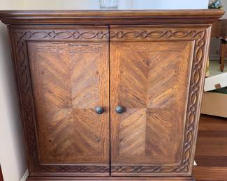 #1 - $160 - Hall cabinet 36wx14dx39t

