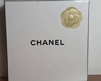 	Chanel Coco Mademoiselle Signature Box Set