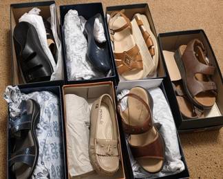 	Women’s Size 7.5 Wide Shoes, Various Styles