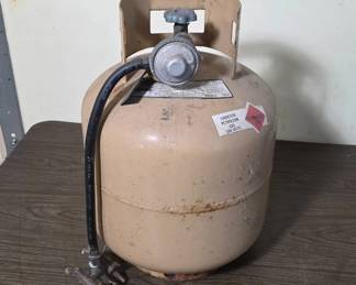 	Propane Tank With Regulator and Hose