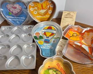 	Vintage Wilton Cake Pans Assortment