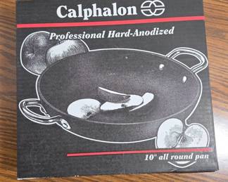 	Calphalon Hard-Anodized 10-Inch Pan