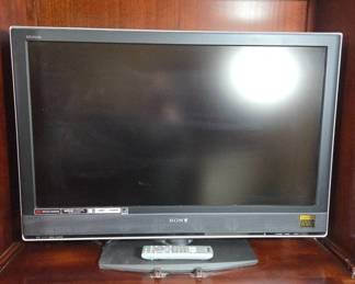Sony Bravia LCD TV Model KDL-40V2500