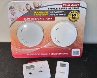 	Smoke and Fire Alarms With Gas Detectors Set