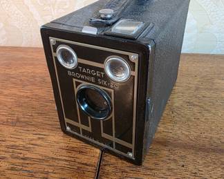 	Kodak Target Brownie Six-20 Box Camera