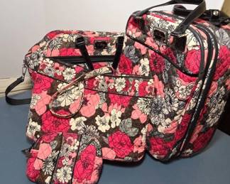 	Vera Bradley 4-Piece Quilted Travel Set