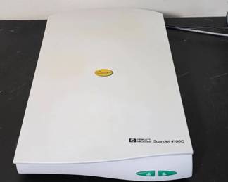 Hewlett Packard ScanJet 4100C Scanner
