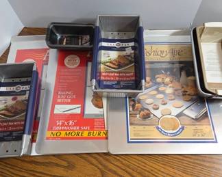 	Baking Pans and Sheets