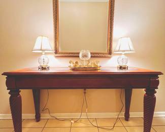 Beautiful entryway table and mirror