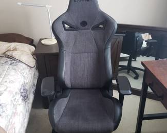 Gaming  chair