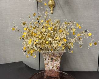 Elegant Decor In Purples And Golds