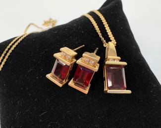 Garnet & Diamond Gold Necklace and Earrings
