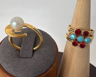 Sarah Coventry Gold Tone Rings