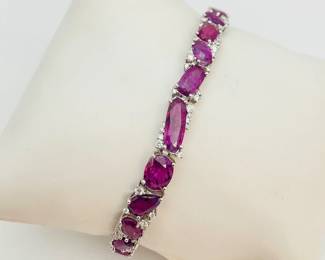 Kashmir Sapphire & Diamond Bracelet