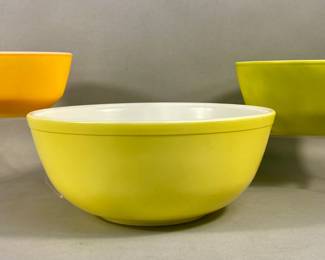 PYREX BOWLS