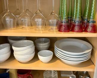 Glassware And Dinnerware