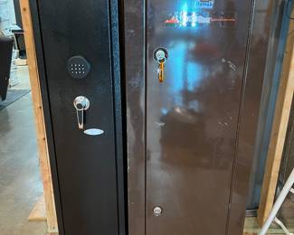 Gun safes