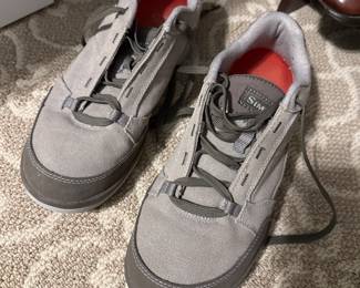 Simms Size 10.5