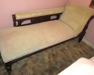 Beautiful sturdy Victorian chaise