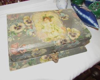 Victorian dresser box