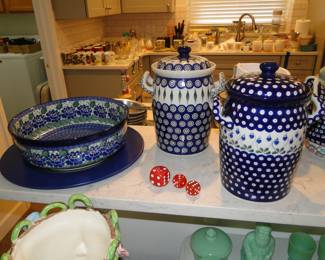 Tri-dice, and Polish pottery biscuit jars