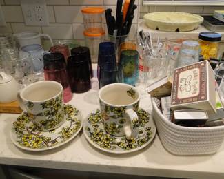 Nice pair of coffee or tea mugs