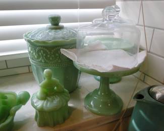 Small cookie or pastry dome containers