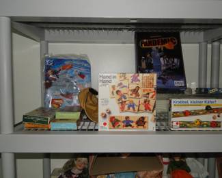 Puzzles and other fun games for the kiddo's