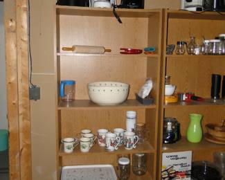 More small kitchen appliances, and yes again the bookcases are also for sale too