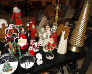 Yes, more is spelled wrong in the previous picture