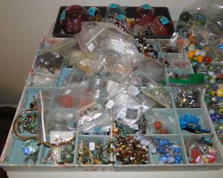 Lots of great jewelry making pieces