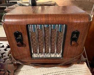 Grunow radio #2 Art Deco (1934); rebuilt in 2007. Works Great!!