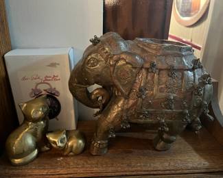 Bronze & copper India elephant