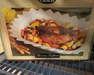 Gibson Blooming Sunflower Rectangular Bakeware Dish