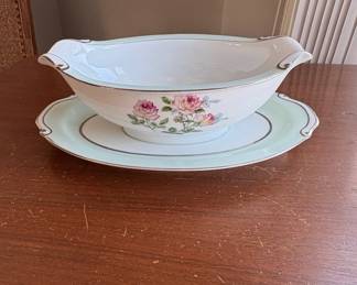 Valmont China Gravy Boat with Underplate