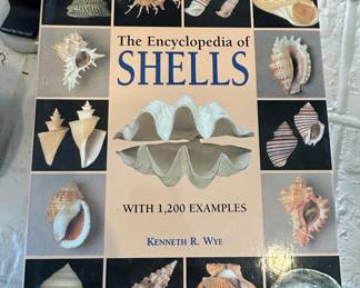 The Encyclopedia of Shells by Kenneth R. Wye