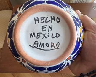 HandPainted Amora Hecho en Mexico Ceramic Bowl third image