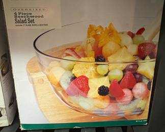 Lipper International Piece Oversized Beechwood Salad Set with Glass Bowl