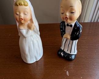 Vintage Napco Ceramic Bride and Groom Figurines