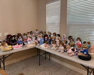 Hamilton Collection and Ashton Drake Dolls $25 each