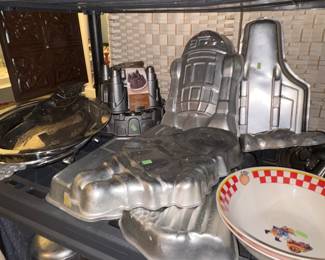 Wilton Cake pans Star wars, Raggedy Ann, Truck and others, Nordic Ware Pans
