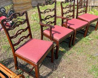 4 Matching Vintage Chairs