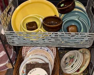 Russel wright dishes, souvenir plates